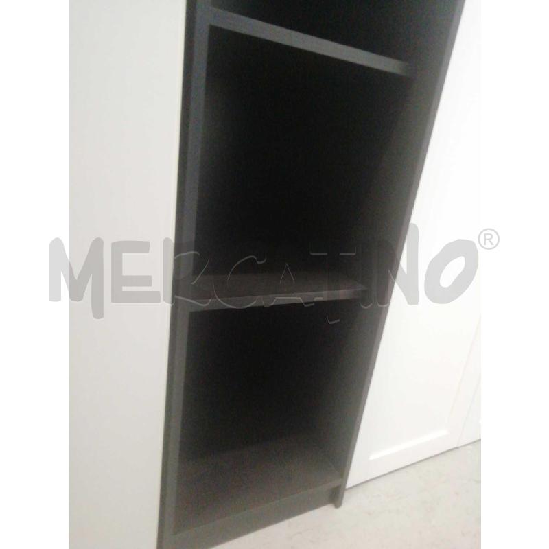 LIBRERIA IKEA NERA C/3 RIPIANI | Mercatino dell'Usato Moncalieri bengasi 2