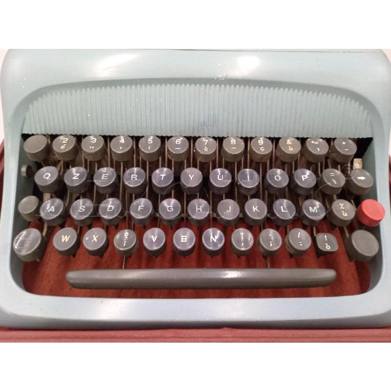 MACCHINA DA SCRIVERE OLIVETTI STUDIO 44 CON CUSTODIA | Mercatino dell'Usato Moncalieri bengasi 2