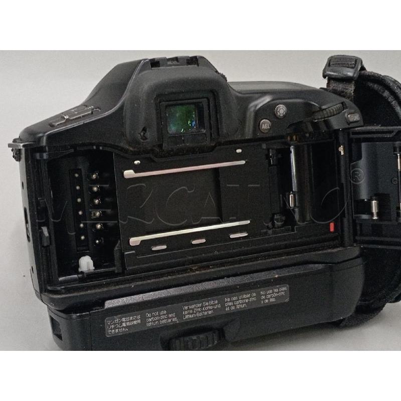 MACCHINA FOTOGRAFICA MINOLTA DYNAX 9XI C/ISTRUZIUONI E TAPPI  | Mercatino dell'Usato Moncalieri bengasi 5