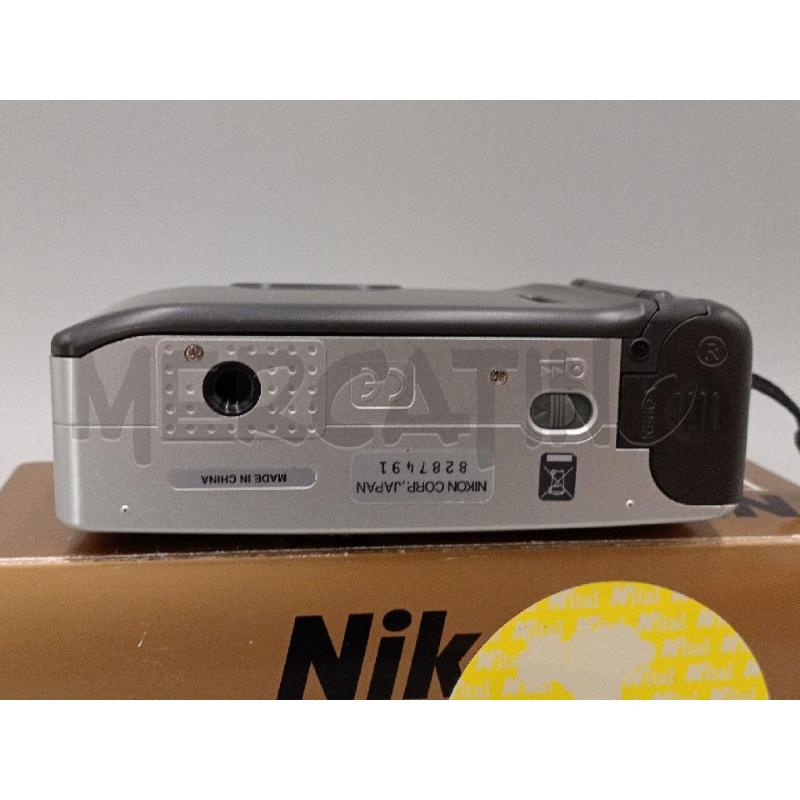 MACCHINA FOTOGRAFICA NIKON EF 500 SV C/CUSTODIA ACC E  | Mercatino dell'Usato Moncalieri bengasi 4