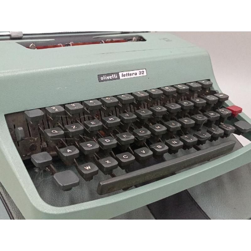MACCHINA SCRIVERE D'EPOCA OLIVETTI LETTERA 32 | Mercatino dell'Usato Moncalieri bengasi 2