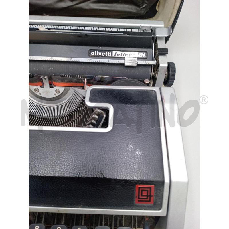 MACCHINA SCRIVERE D'EPOCA OLIVETTI LETTERA DL C/CUSTODIA ETTORE SOTTSASS PER OLIVETTI, ITALIA, 1965 | Mercatino dell'Usato Moncalieri bengasi 2