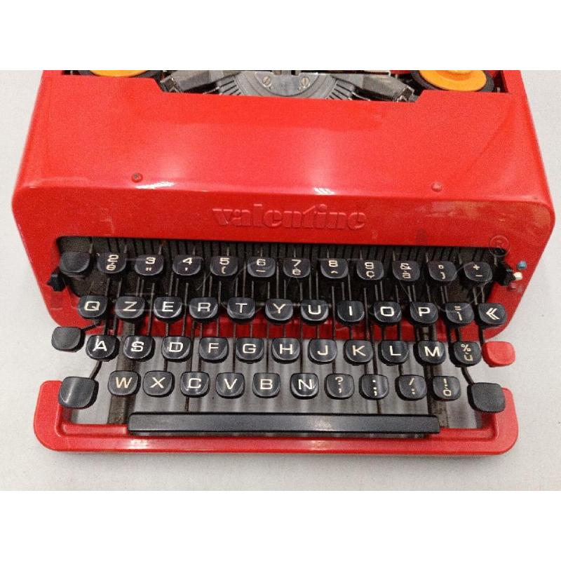 MACCHINA SCRIVERE D'EPOCA OLIVETTI VALENTINE ROSSE BY ETTORE SOTTSASS | Mercatino dell'Usato Moncalieri bengasi 2