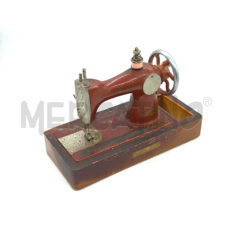 MACCHINETTA DA CUCITO GIOCATTOLO MADE IN USSR DA RESTAURARE | Mercatino dell'Usato Moncalieri bengasi 1