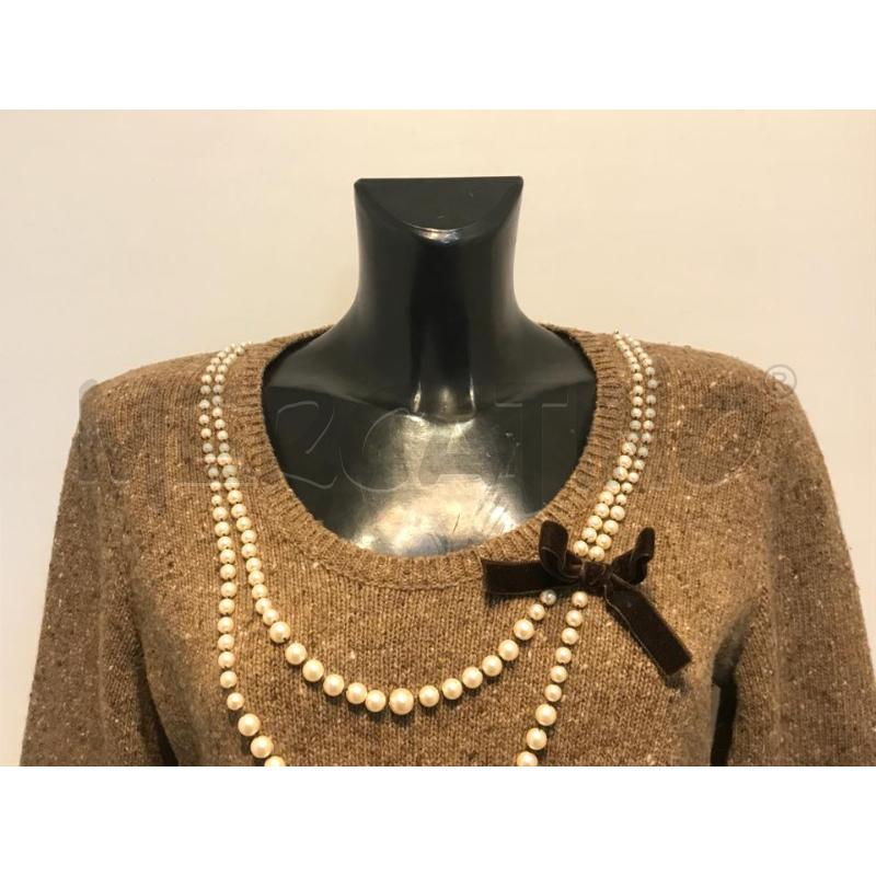 MAGLIA DONNA MOSCHINO MARRONE CON INSERTI PERLE DAVANTI | Mercatino dell'Usato Moncalieri bengasi 3