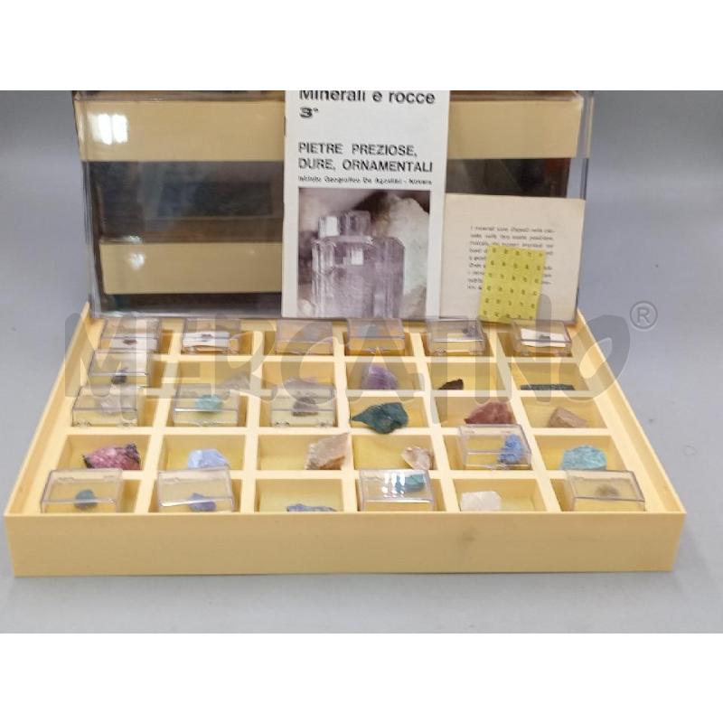 MINERALE COLLEZIONISMOI DE AGOSTINI BLOCCO | Mercatino dell'Usato Moncalieri bengasi 3