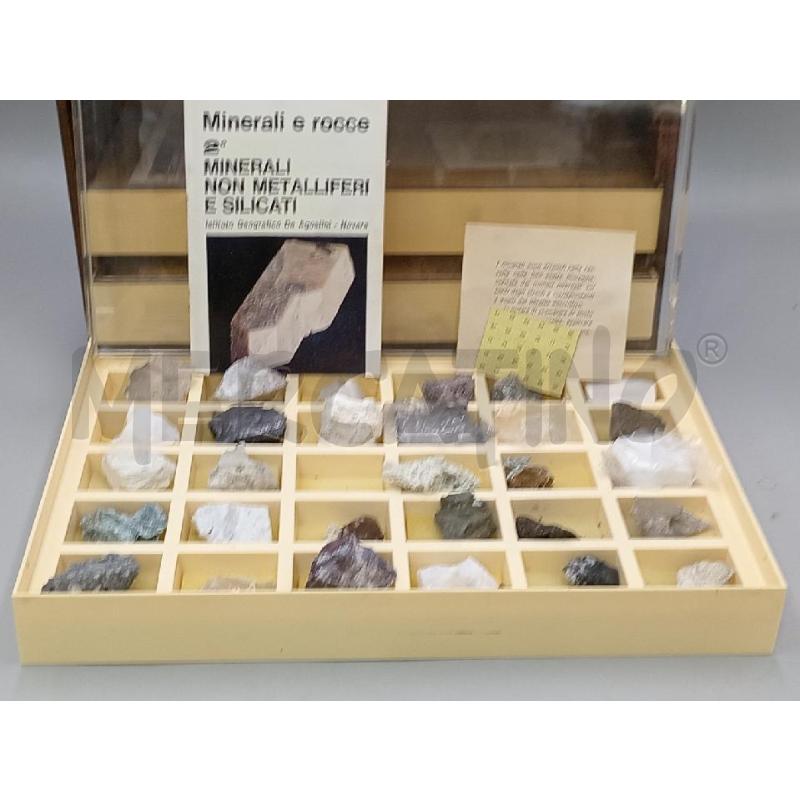 MINERALE COLLEZIONISMOI DE AGOSTINI BLOCCO | Mercatino dell'Usato Moncalieri bengasi 4