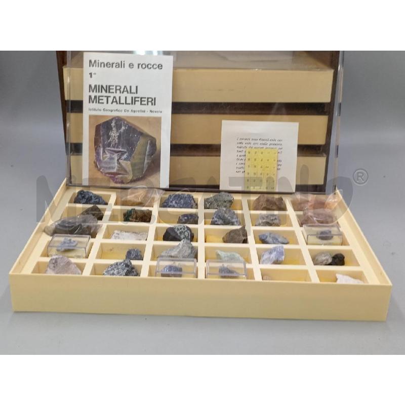 MINERALE COLLEZIONISMOI DE AGOSTINI BLOCCO | Mercatino dell'Usato Moncalieri bengasi 5