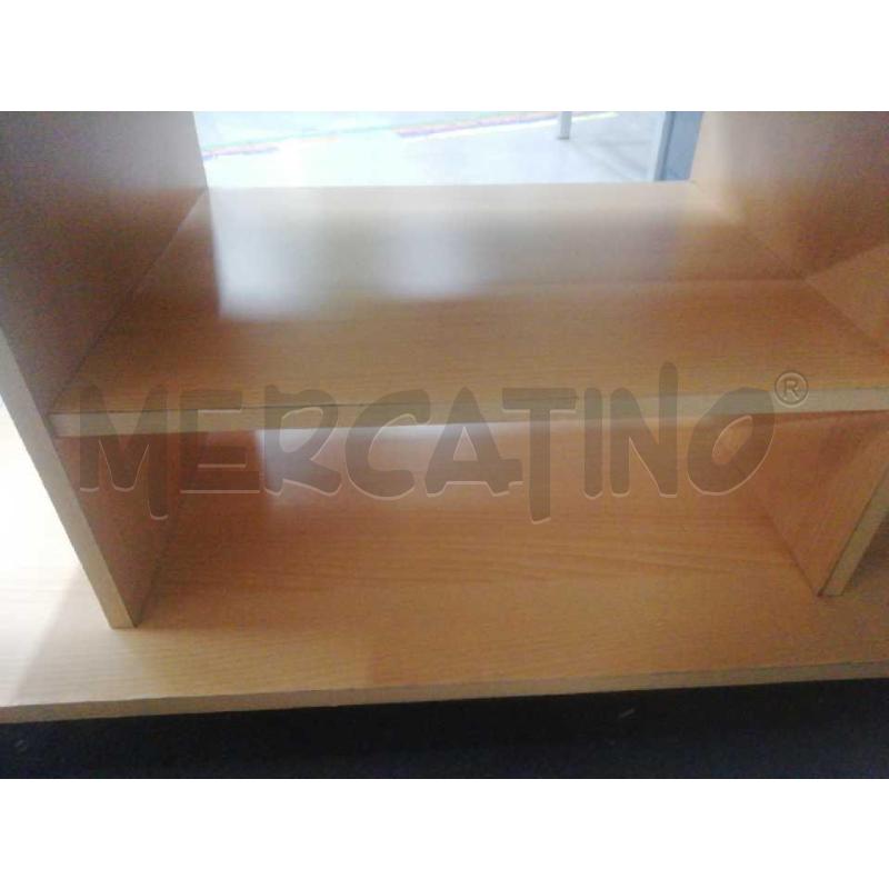 MOBILETTO BASSO PORTA TV SU RUOTE | Mercatino dell'Usato Moncalieri bengasi 5