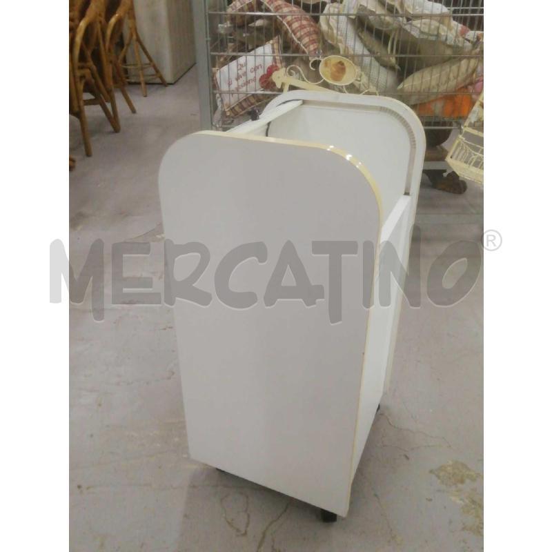 MOBILETTO PORTA BIANCHERIA A SERRANDA BIANCO | Mercatino dell'Usato Moncalieri bengasi 3