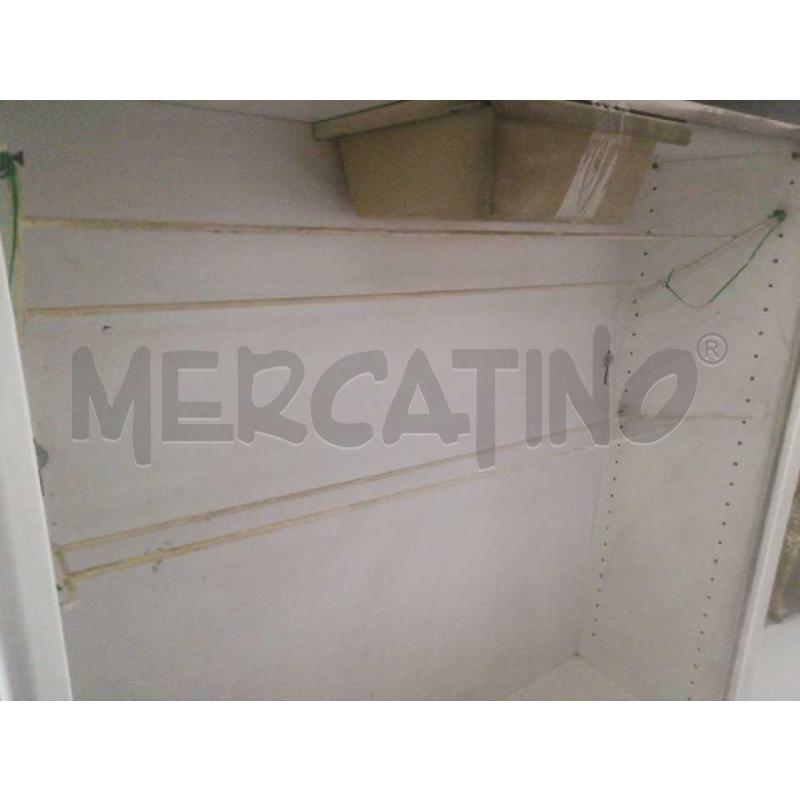 MOBILETTO SCARPIERA A SERRANDINA  | Mercatino dell'Usato Moncalieri bengasi 3
