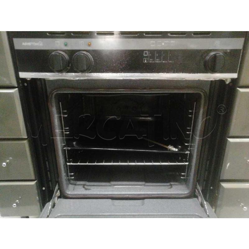 MOBILE CUCINA A GAS + FORNO RIPIANO MARMO BIANCO | Mercatino dell'Usato Moncalieri bengasi 2