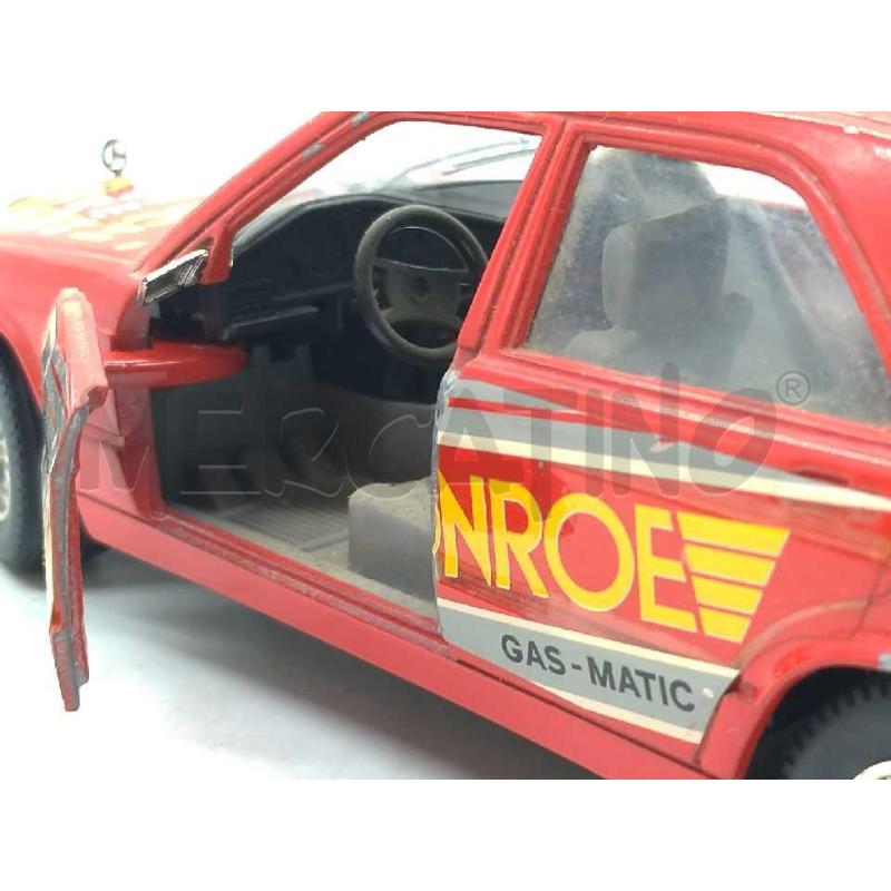 MODELLINO AUTO MERCEDES 190E 1:25 BURAGO | Mercatino dell'Usato Moncalieri bengasi 3