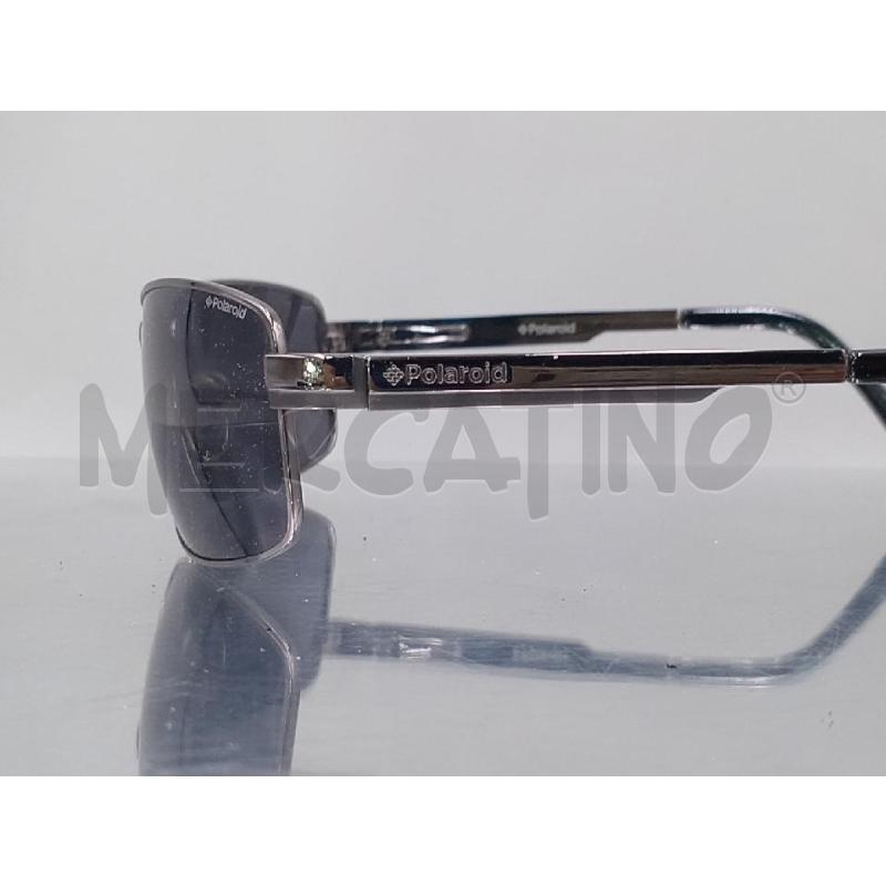 OCCHIALI DA SOLE POLAROID LENTE NERA  | Mercatino dell'Usato Moncalieri bengasi 2