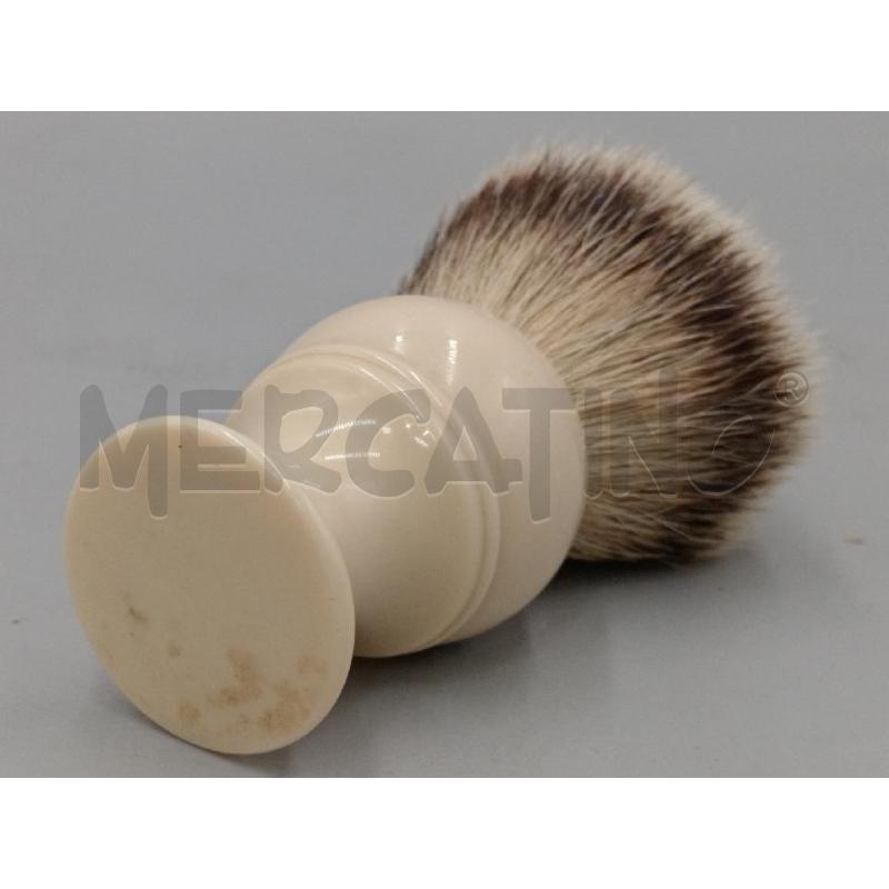 PENNELLO BARBA KENT ENGLAND TASSO | Mercatino dell'Usato Moncalieri bengasi 2