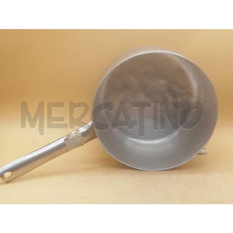 PENTOLA METALLO ALLUMINIO MEDIA GRANDEZZA MANICO LUNGO  | Mercatino dell'Usato Moncalieri bengasi 5
