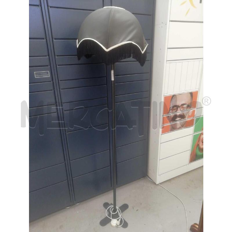 PIANTANA LUMINOSA CAPPELLO STOFFA | Mercatino dell'Usato Moncalieri bengasi 1