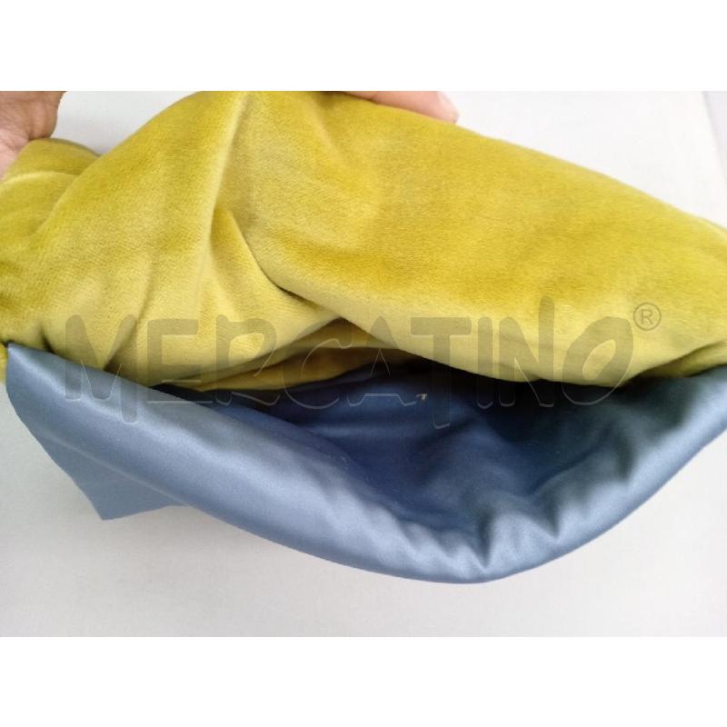 POCHETTE GUCCI VELLUTO PORTA OCCHIALI | Mercatino dell'Usato Moncalieri bengasi 4