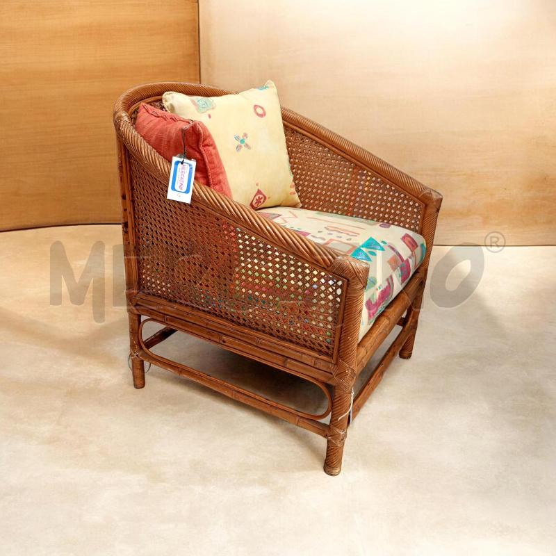 POLTRONA RATTAN CON COPERTIRA E 2 CUSCINI | Mercatino dell'Usato Moncalieri bengasi 4