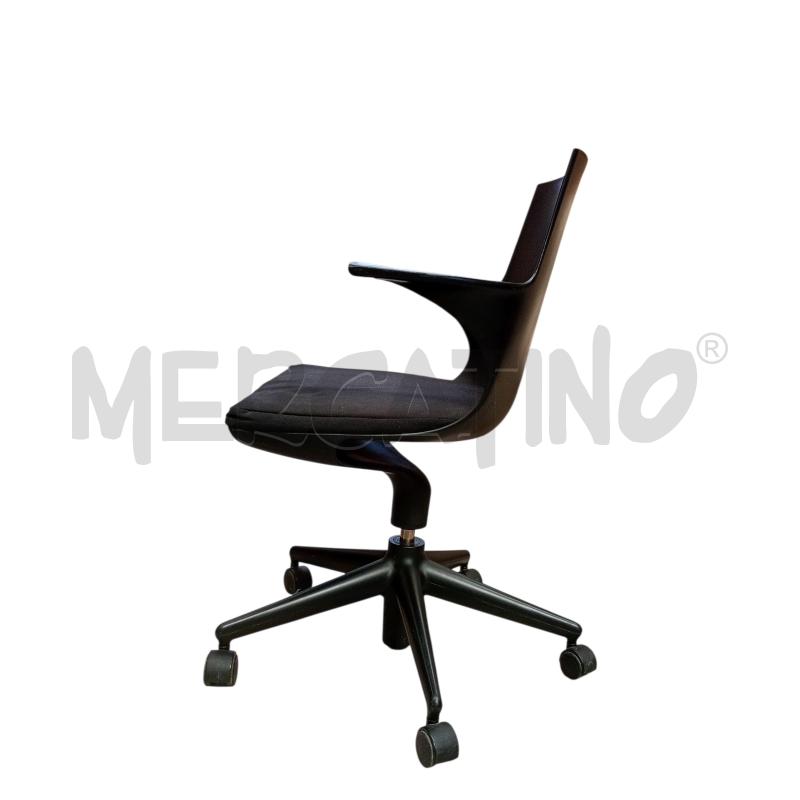 POLTRONA SPOON CHAIR DI CITTERIO PER KARTELL | Mercatino dell'Usato Moncalieri bengasi 2