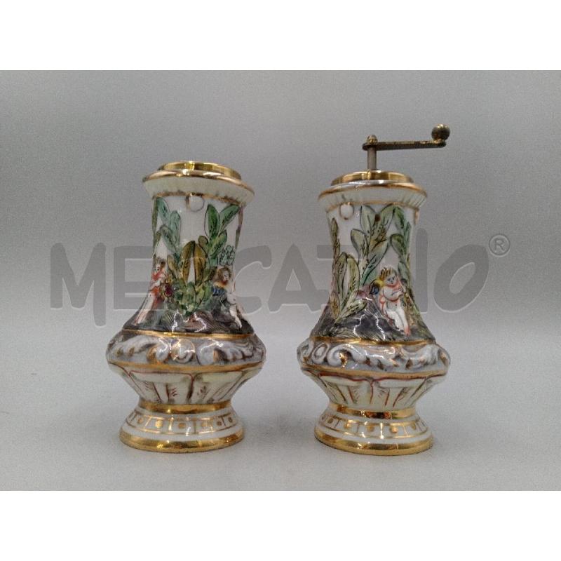PORTA SALE+MACCINAPEPE CERAMICA CAPODIMONTE | Mercatino dell'Usato Moncalieri bengasi 2