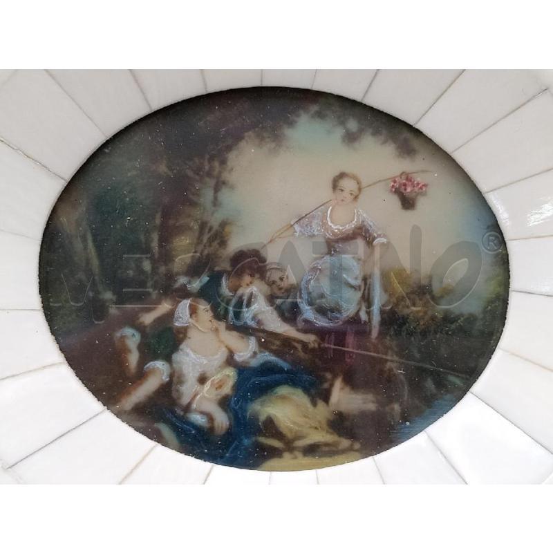 QUADRO MINIATURA DIPINTA A MNAO SCENA FAMIGLIA AL LAGO | Mercatino dell'Usato Moncalieri bengasi 2