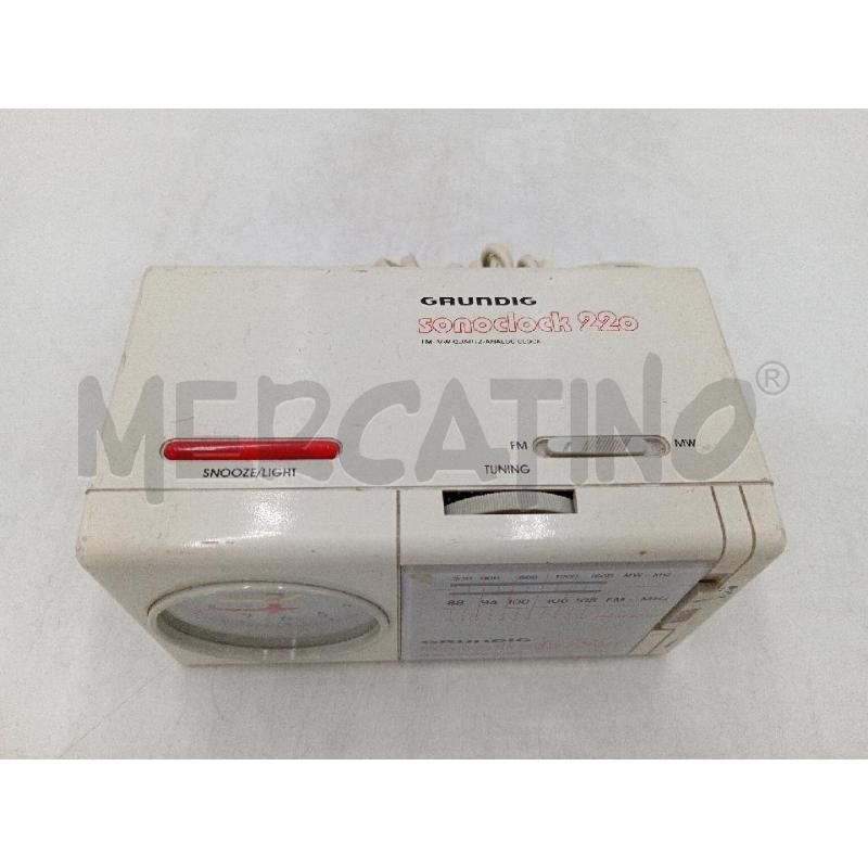 RADIOSVEGLIA ELETTRONICA GRUNDIG SONOCLOCK 22O | Mercatino dell'Usato Moncalieri bengasi 2