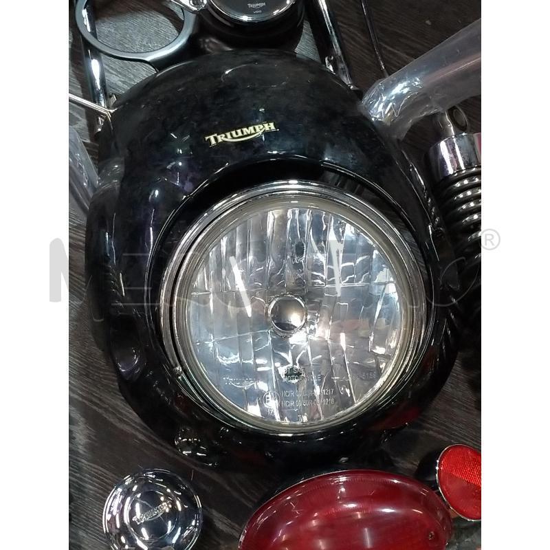RICAMBI IN BLOCCO DI MOTOCICLETTA TRIUMPH  | Mercatino dell'Usato Moncalieri bengasi 2