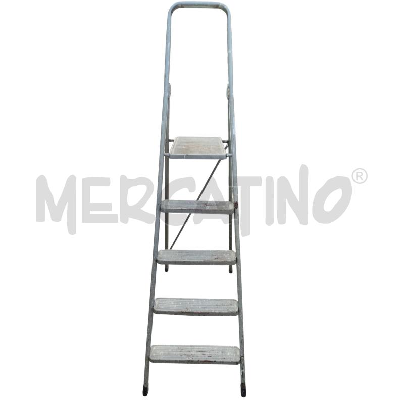 SCALA 5 GRADINI IN METALLO | Mercatino dell'Usato Moncalieri bengasi 5