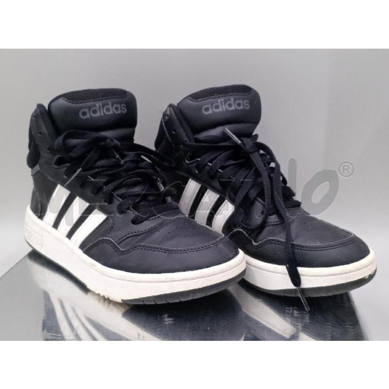 SCARPE ADIDAS NERE ALTE | Mercatino dell'Usato Moncalieri bengasi 1
