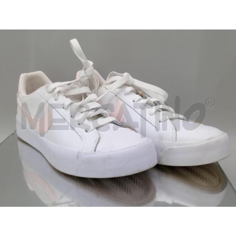 SCARPE DONNA ADIDAS BIANCHE BAFFO ROSA | Mercatino dell'Usato Moncalieri bengasi 1