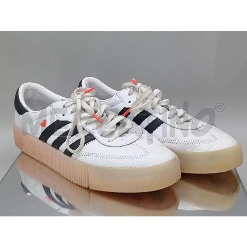 SCARPE DONNA ADIDAS BIANCHE LIMITED EDITION | Mercatino dell'Usato Moncalieri bengasi 1