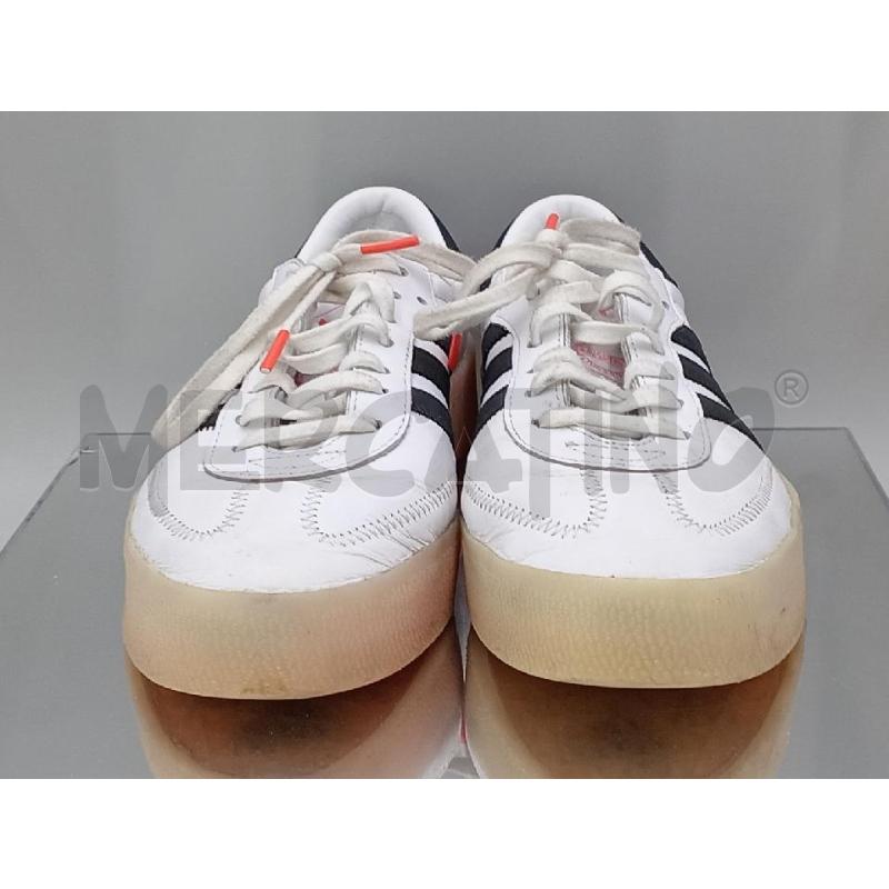 SCARPE DONNA ADIDAS BIANCHE LIMITED EDITION | Mercatino dell'Usato Moncalieri bengasi 2