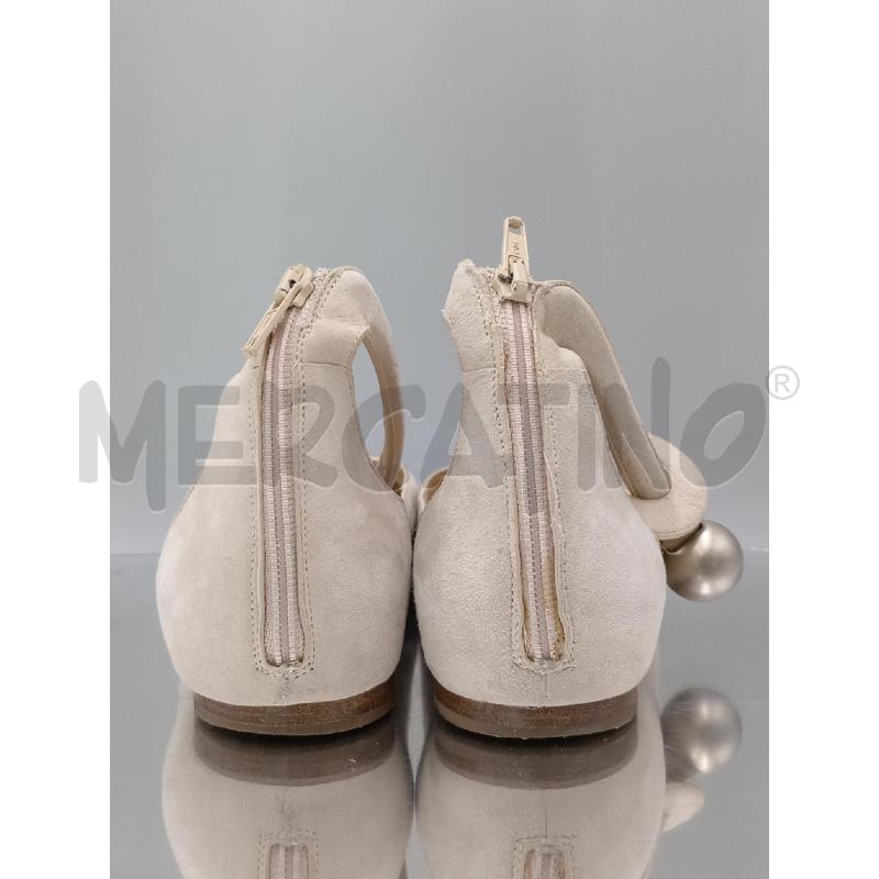 SCARPE DONNA CHLOE BEIGE SCAMOSCIATE CON CIONDOLO PALLA | Mercatino dell'Usato Moncalieri bengasi 3