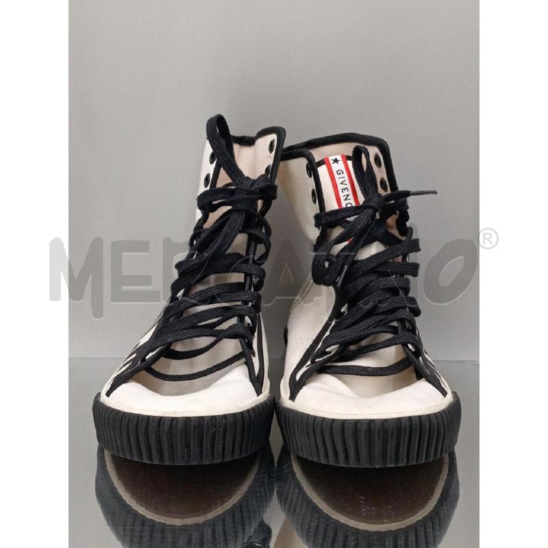 SCARPE DONNA GIVENCHY SNEAKERS BIANCHE CON SCRITTA NERA  | Mercatino dell'Usato Moncalieri bengasi 2