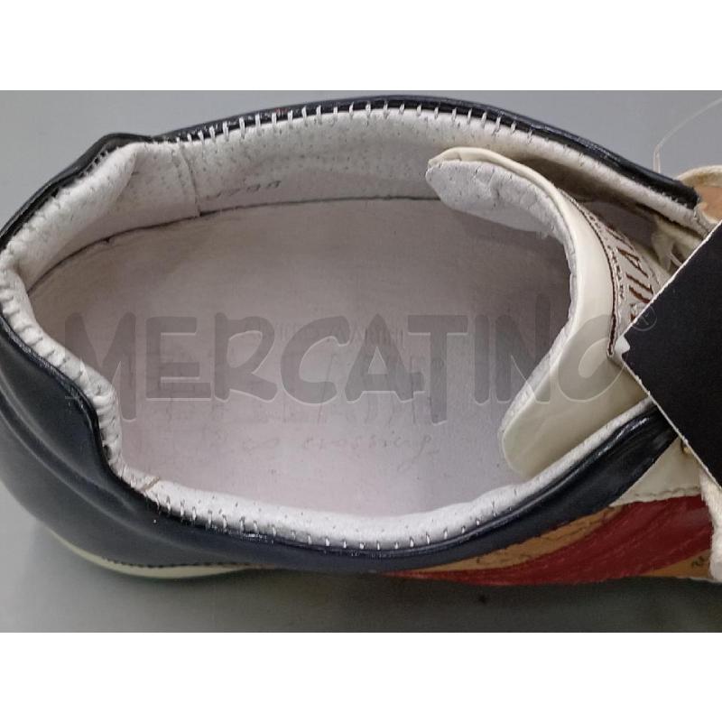 SCARPE DONNA PRIMA CLASSE INSERTI BIANCHI | Mercatino dell'Usato Moncalieri bengasi 5