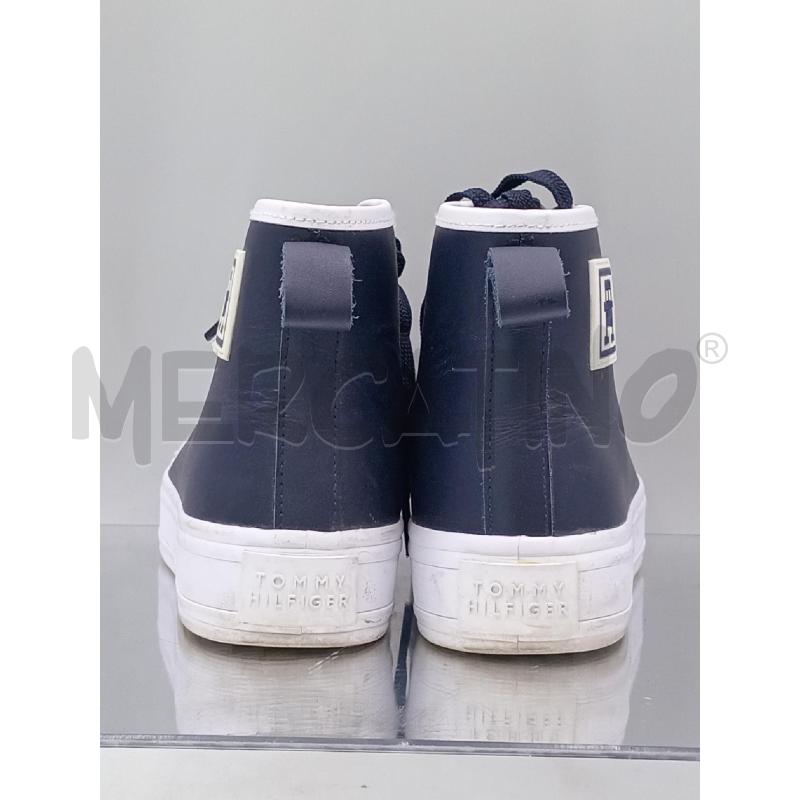 SCARPE DONNA TOMMY HILFIGHER NERE RIGHE BIANCHE | Mercatino dell'Usato Moncalieri bengasi 3