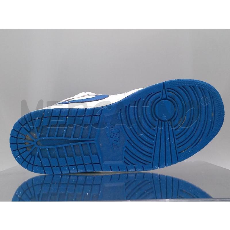 SCARPE JORDAN BIANCHE BAFFO BLU | Mercatino dell'Usato Moncalieri bengasi 4