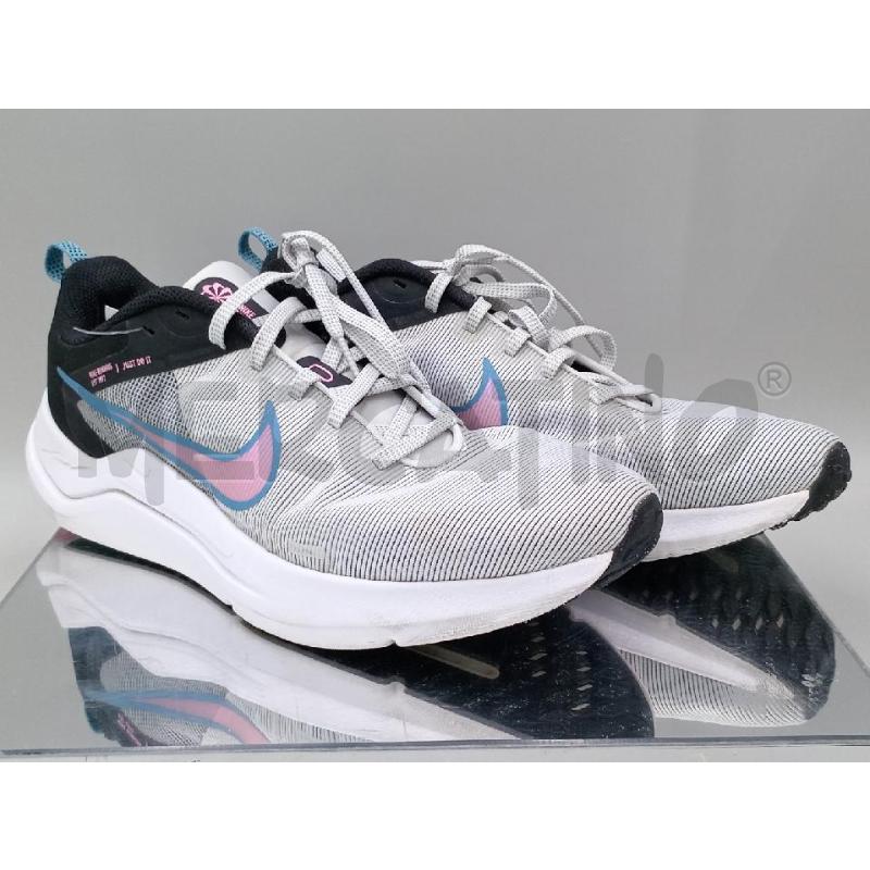 SCARPE NIKE DOWNSHIFTER GRIGIA | Mercatino dell'Usato Moncalieri bengasi 1