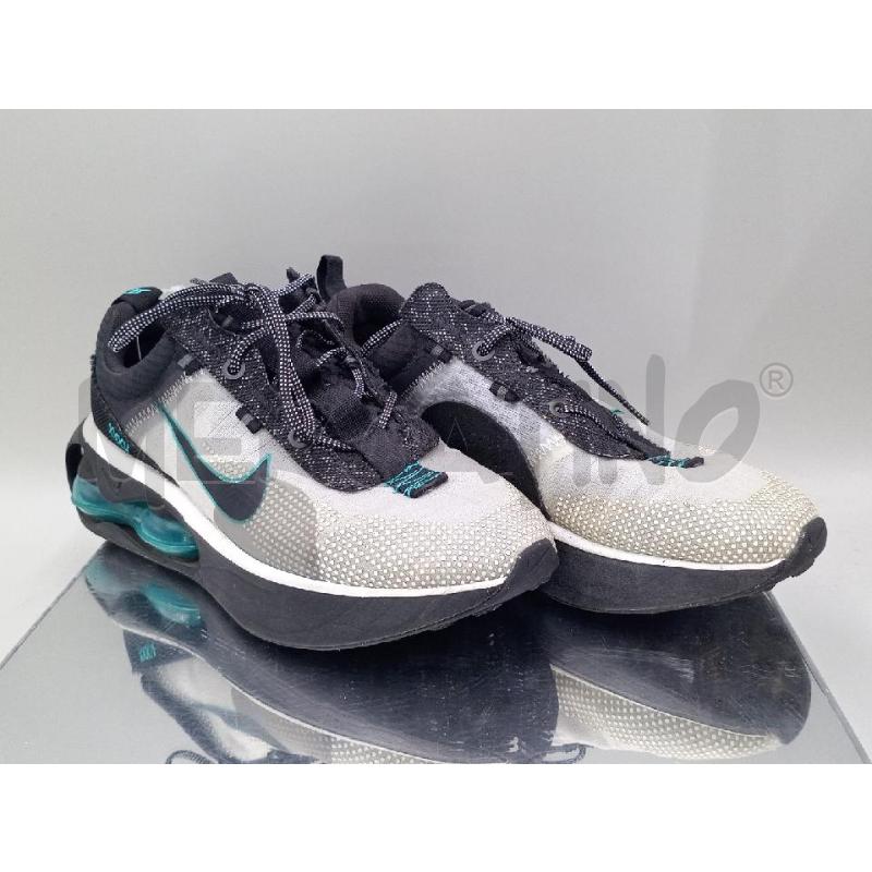 SCARPE NIKE GRIGIO VERDI  | Mercatino dell'Usato Moncalieri bengasi 1