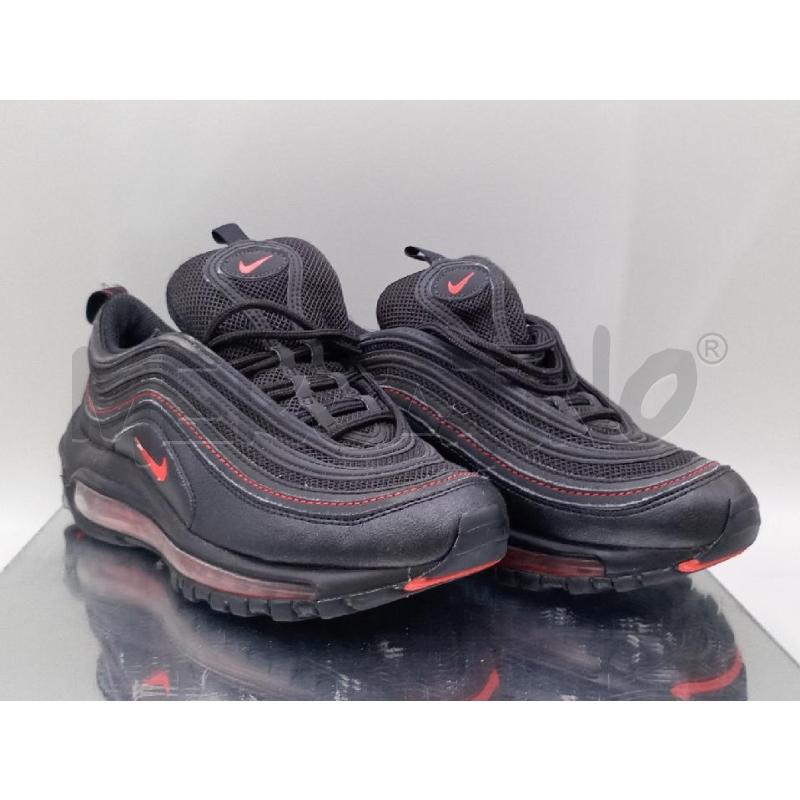 SCARPE NIKE NERE SILVER  | Mercatino dell'Usato Moncalieri bengasi 1