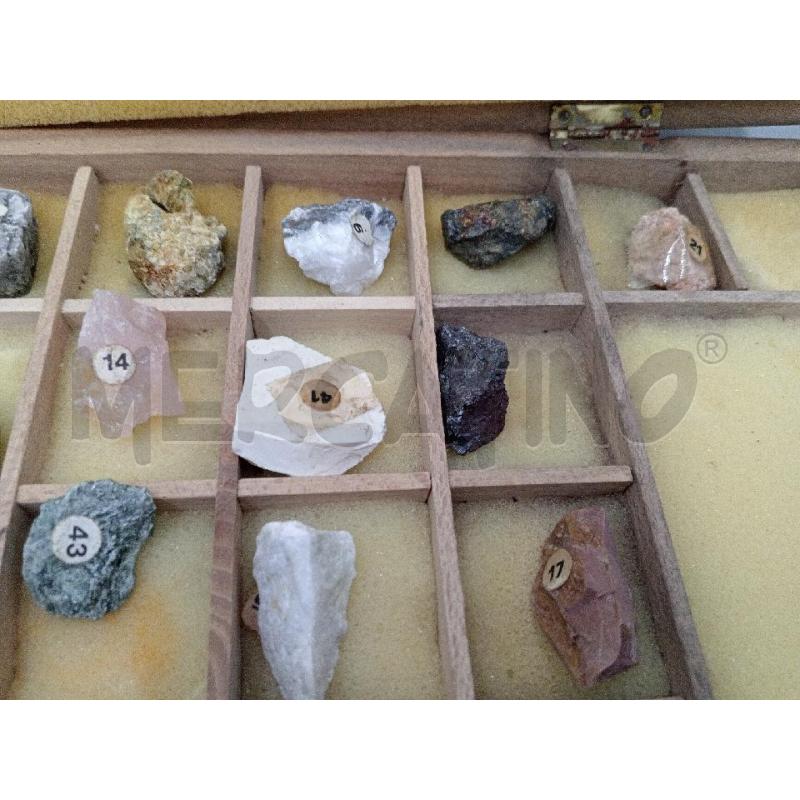 SCATOLA PIETRE MINERALI VARIE I TESORI DELLA TERRA | Mercatino dell'Usato Moncalieri bengasi 5