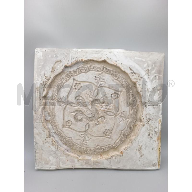 SCULTURA CALCO IN GESSO C/ANIMALE DRAGONICO E BORDO LAVORATO  | Mercatino dell'Usato Moncalieri bengasi 1