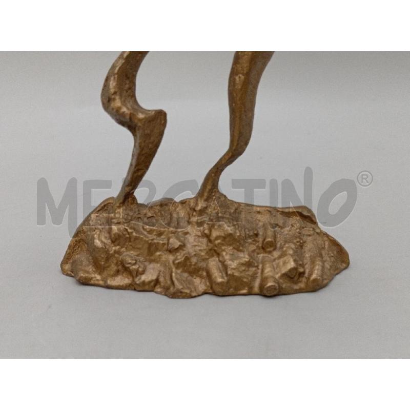 SCULTURA METALLO DANZATORE DORATO  | Mercatino dell'Usato Moncalieri bengasi 3