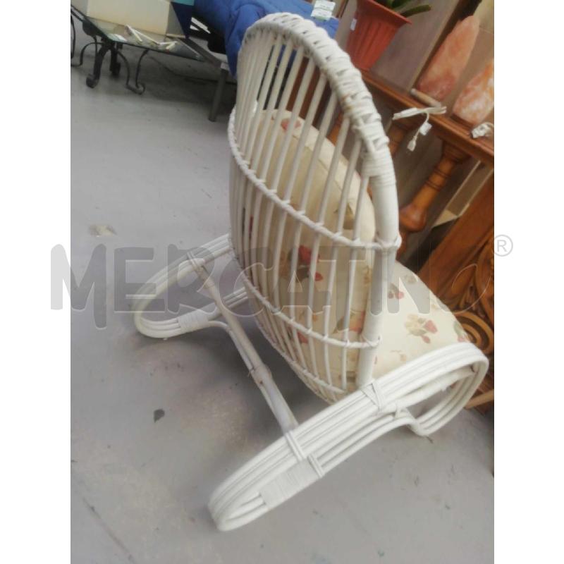 SEDIA / POLTRONA A DONDOLO RATTAN BIANCA   | Mercatino dell'Usato Moncalieri bengasi 5