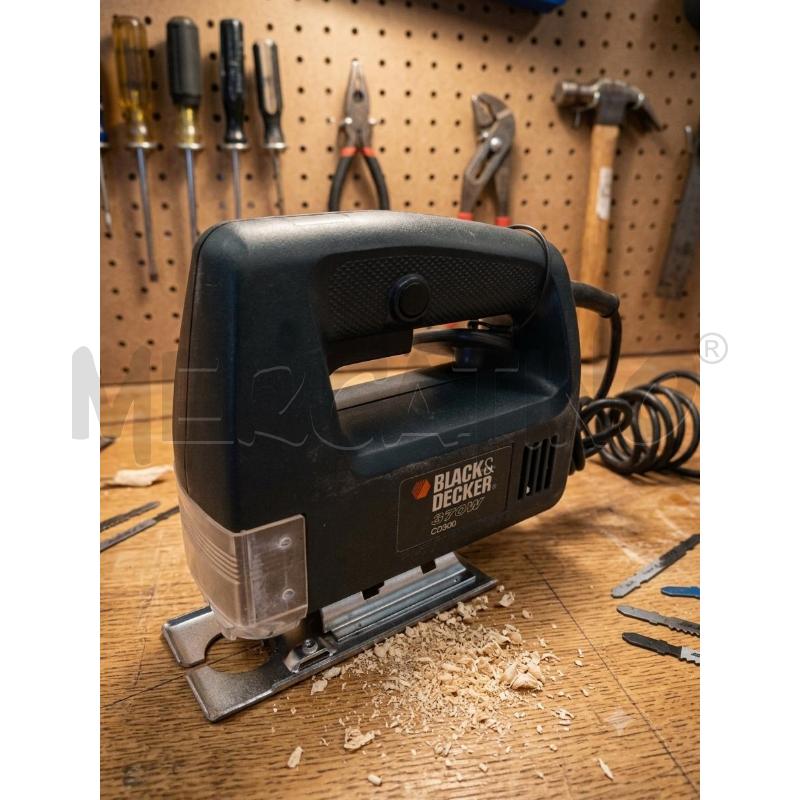 SEGHETTO ALTERNATIVO BLACK E DEKER 370W CD300 | Mercatino dell'Usato Moncalieri bengasi 1