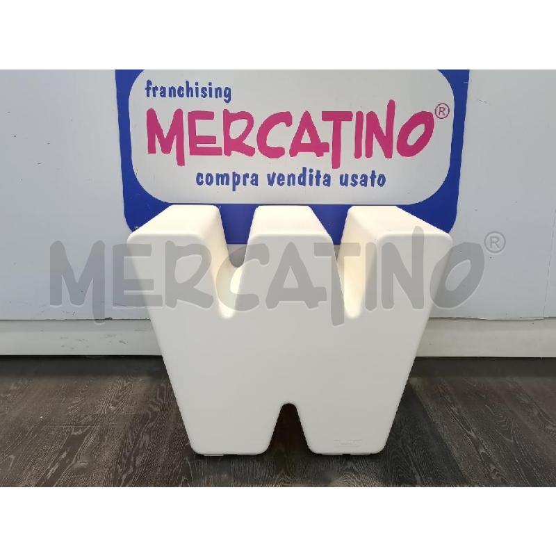 SGABELLO DESIGN KAZUKO OKAMOTO MOD. SLIDE BIANCO FORMA W | Mercatino dell'Usato Moncalieri bengasi 1