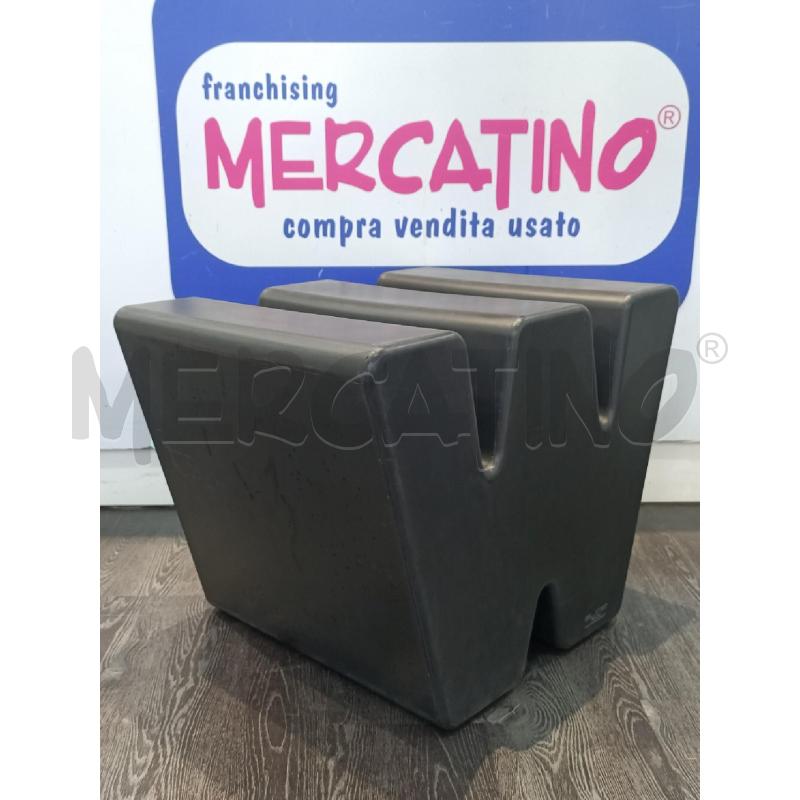 SGABELLO DESIGN KAZUKO OKAMOTO MOD. SLIDE NERO FORMA W | Mercatino dell'Usato Moncalieri bengasi 2