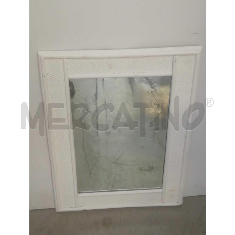SPECCHIO DA APPENDERE CORNICE BIANCA SIMIL VIMINI  | Mercatino dell'Usato Moncalieri bengasi 1