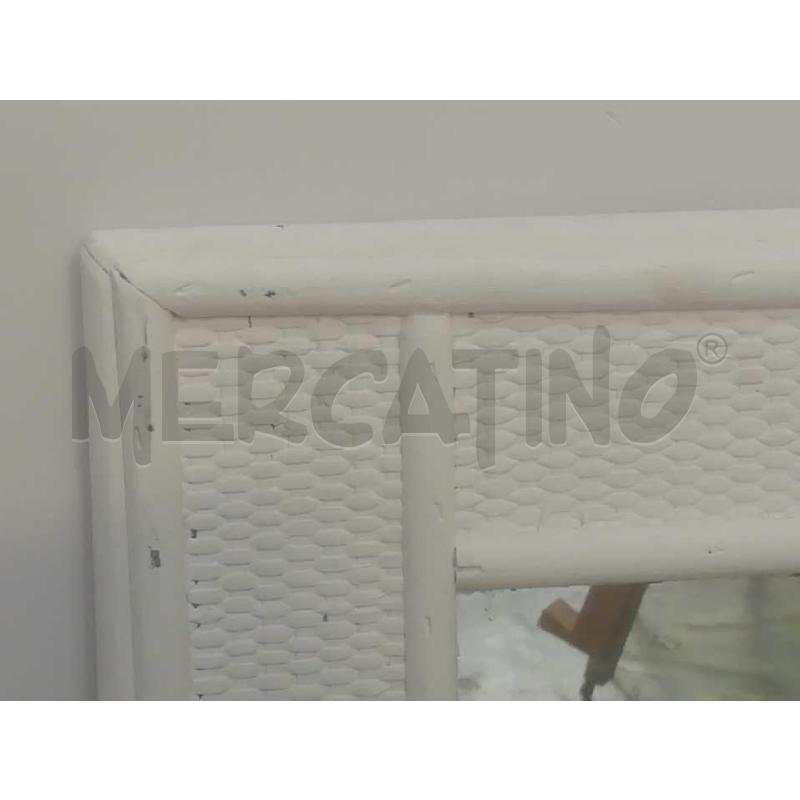 SPECCHIO DA APPENDERE CORNICE BIANCA SIMIL VIMINI  | Mercatino dell'Usato Moncalieri bengasi 2